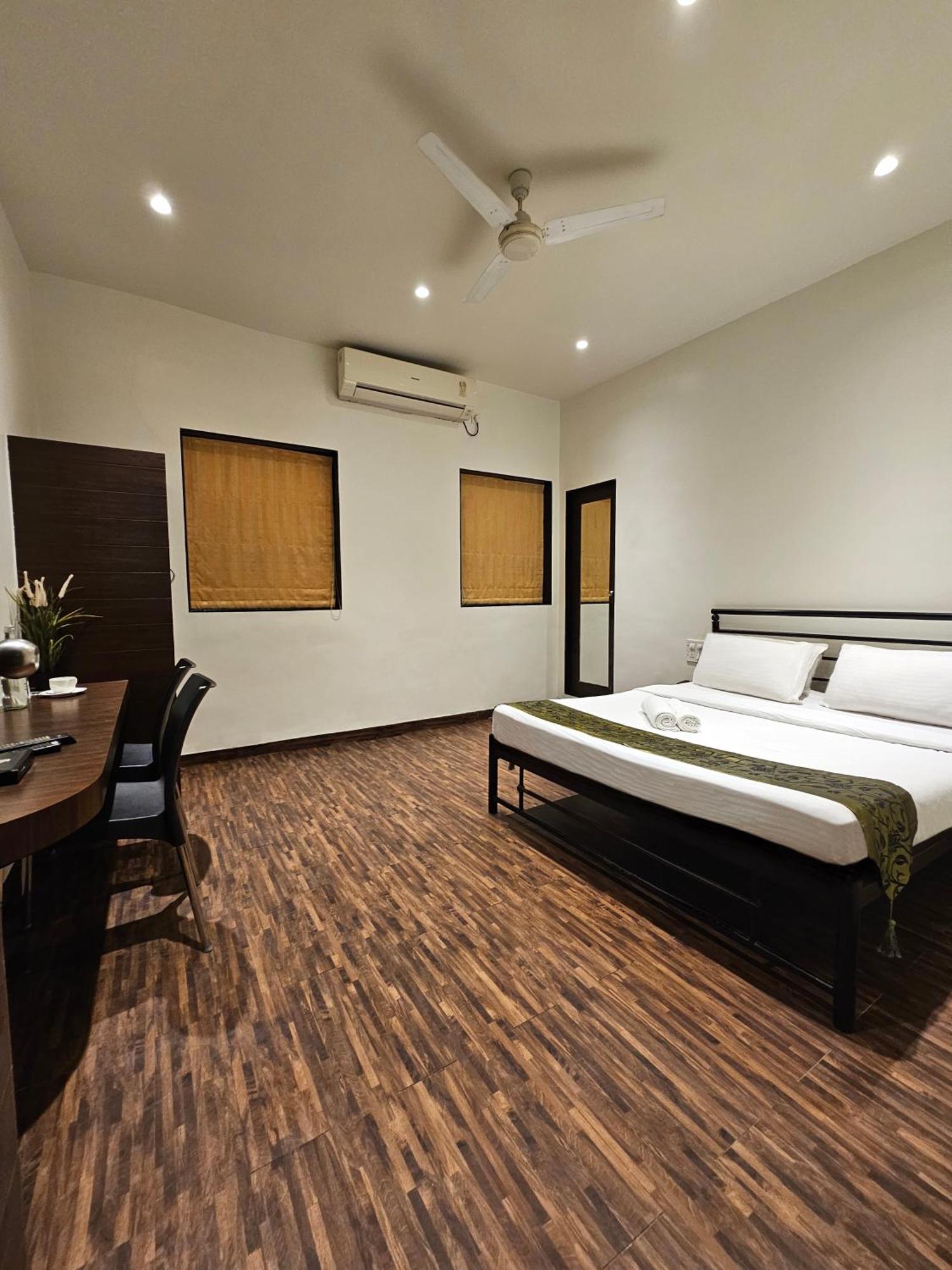Hotel Kumkum Bombay Extérieur photo