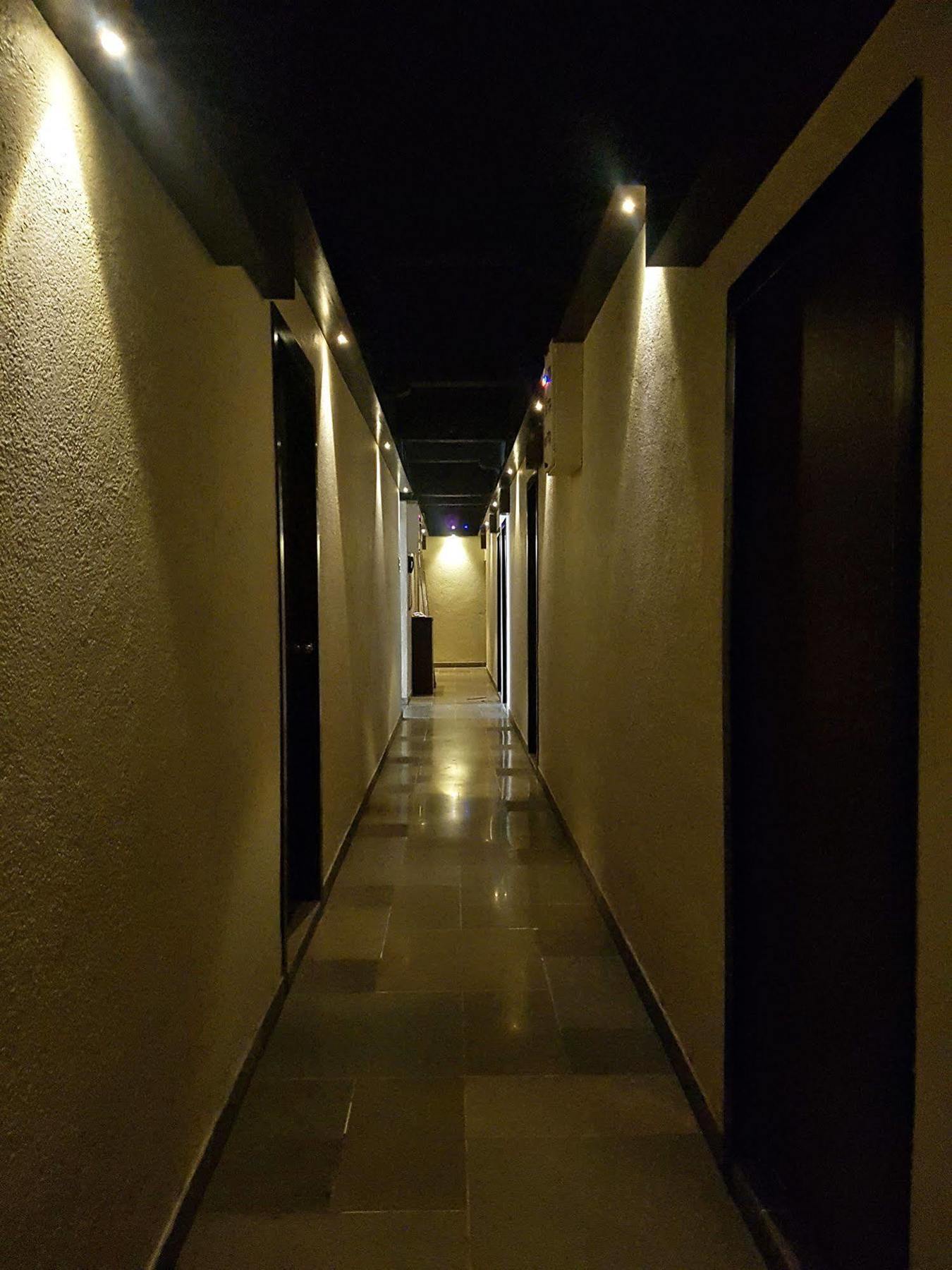 Hotel Kumkum Bombay Extérieur photo